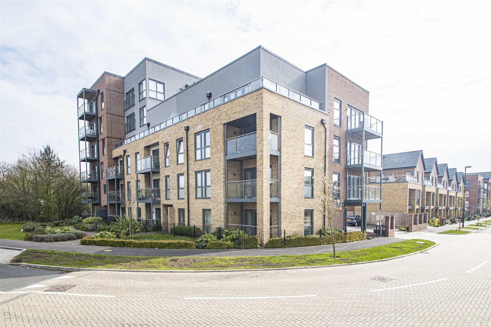 36 Atlas Way, Oakgrove, Milton Keynes